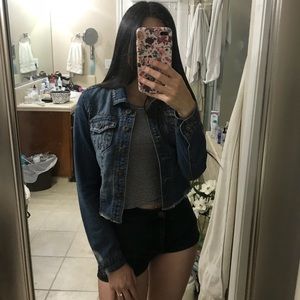 Cropped denim jacket